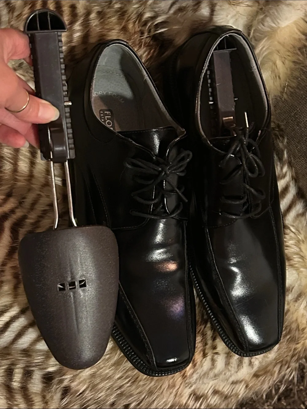 Men's Florsheim Black Shiny Leather Dress Shoes - Classic Oxford Lace-Up